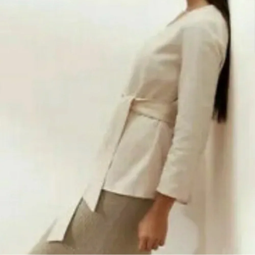 Banana Republic Cream Wrap Jacket - Picture 2 of 12